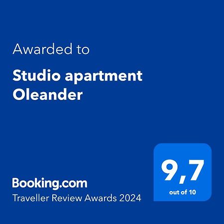 Studio Apartment Oleander Сплит Екстериор снимка