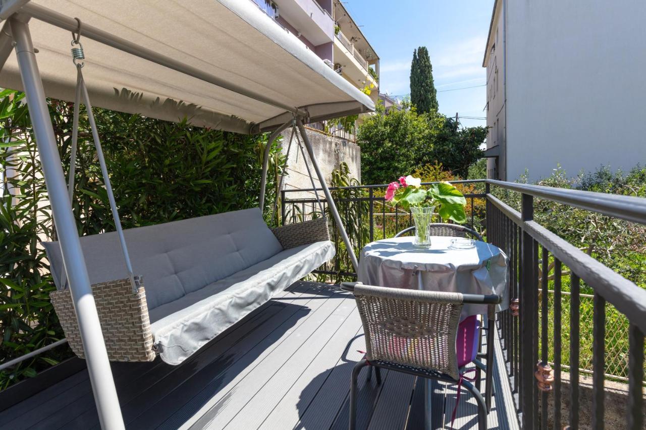 Studio Apartment Oleander Сплит Екстериор снимка