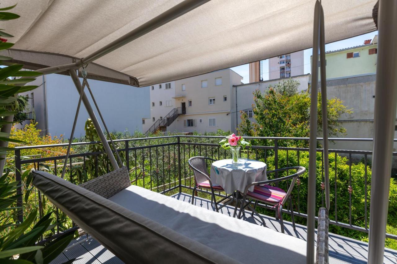 Studio Apartment Oleander Сплит Екстериор снимка